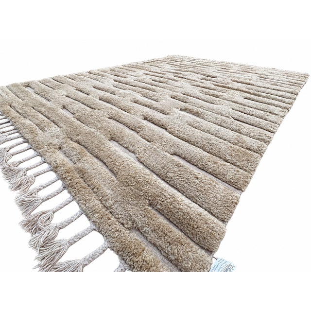 Rh Morro Wool Rug – 9' X 12' Wheat | Hand-Knotted New Zealand Wool For Sale - Image 9 of 18