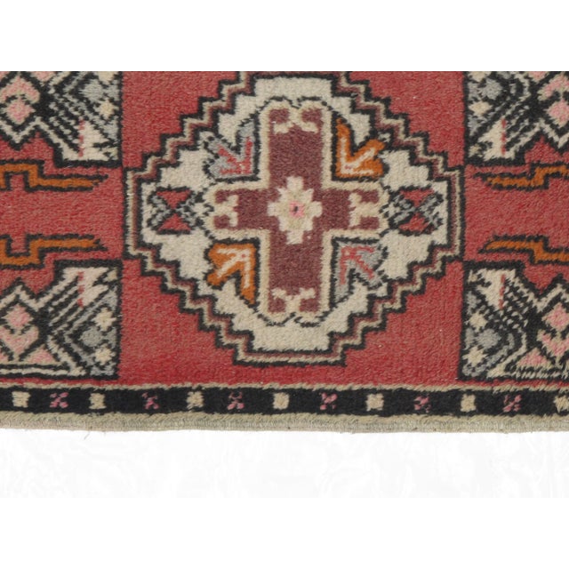 Turkish 1960s Vintage Turkish Yastik Rug - 1′9″ × 3′3″ For Sale - Image 3 of 6