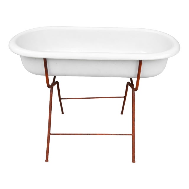 Mid-Century Modern Hungarian Enamel Baby Bath on Red Metal Stand, 1950s For Sale