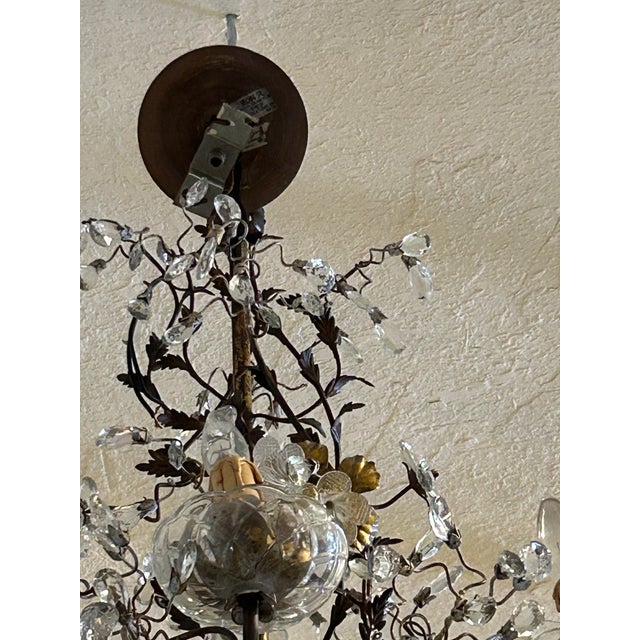 Italian Vintage Italian Crystal and Gilt Metal Chandelier For Sale - Image 3 of 6