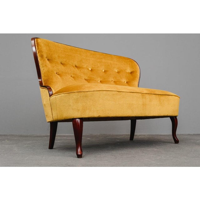 Mid-Century Sofa in Yellow For Sale - Image 12 of 18