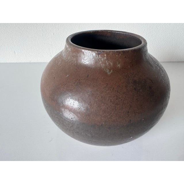 1980’s Vintage Organic Brown Glazed Studio Pottery Vase, Unsigned For Sale - Image 4 of 10