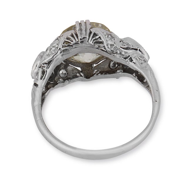 1930s 1930s Art Deco Gia 3.09 Carat Old European Cut Diamond Platinum Engagement Ring, Size 7 For Sale - Image 5 of 7