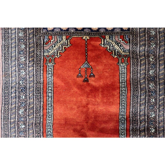 1970s, Handmade Vintage Pakistani Lahore Prayer Rug 2.7' X 3.8' For Sale - Image 12 of 13