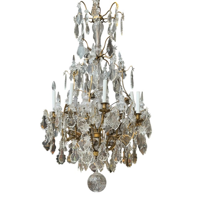 French Antique Louis XVI Baccarat French Crystal & Gilt Bronze Chandelier For Sale - Image 3 of 4