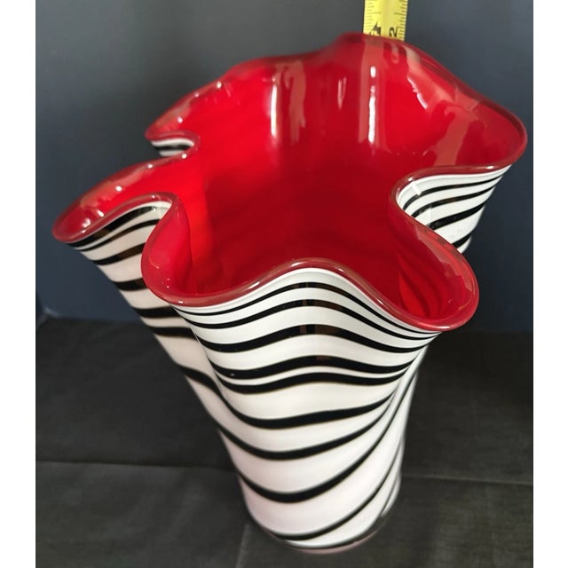 Vintage Murano Style European Blown Art Glass Handkerchief Vase For Sale - Image 10 of 11