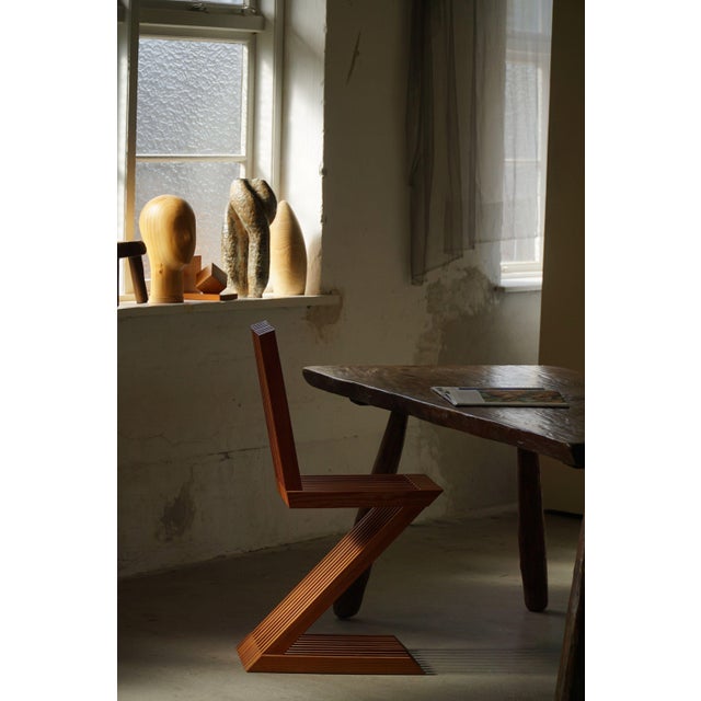 Scandinavian Sculptural Zig Zag Chair in Pine, 1980s For Sale - Image 3 of 18
