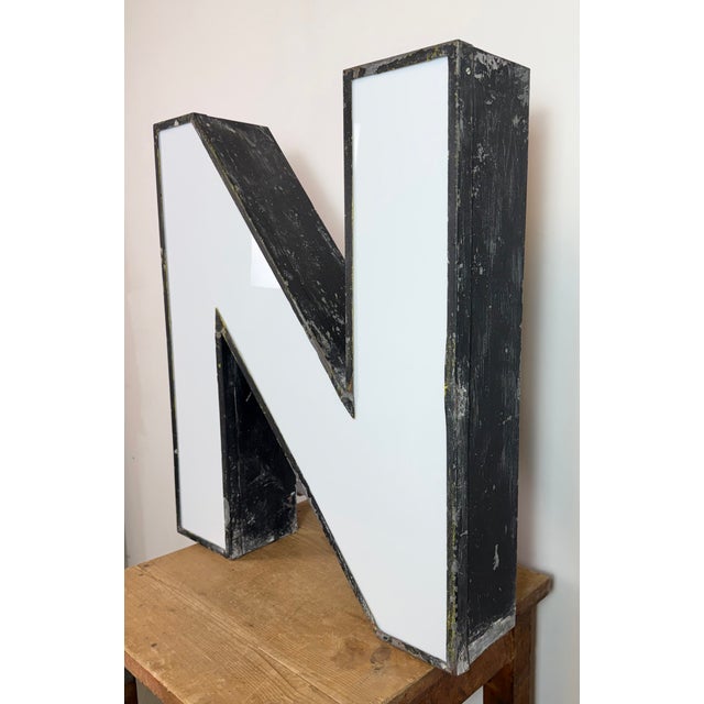 Large Vintage Illuminated Advertising Letter N, 1960s For Sale - Image 4 of 18