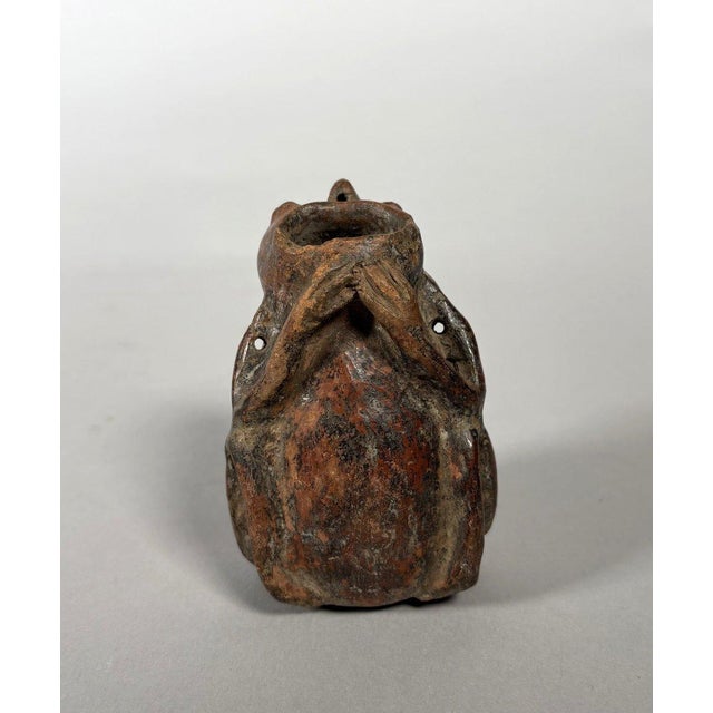 Tribal Shamanic pendant vase, Quimbaya culture, Colombia, circa 500-1500 AD, pre-Columbian For Sale - Image 3 of 7