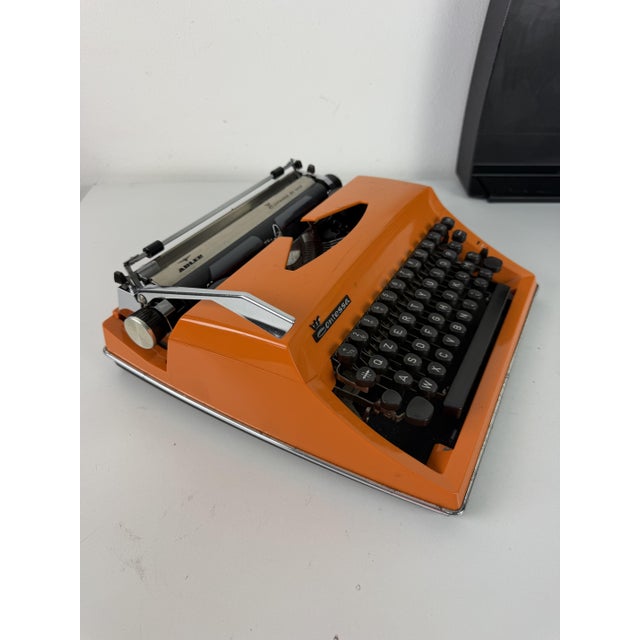 Contessa Portable Typewriter from Adler, 1970s For Sale - Image 4 of 14