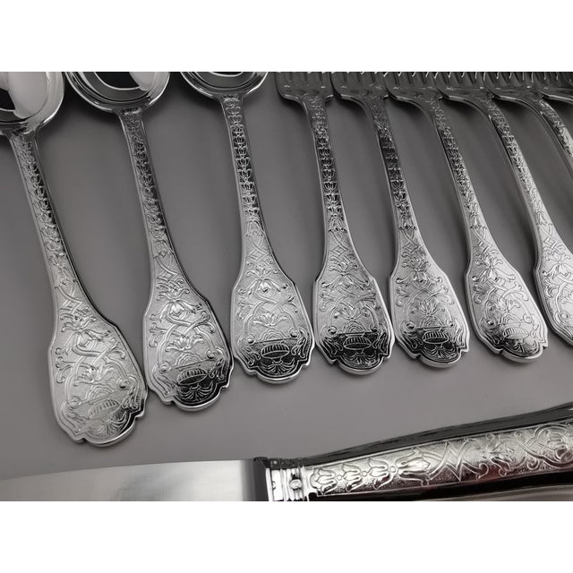 Hollywood Regency Soubise Dinner Service in Minerva Silver from Puiforcat, 1920s, Set of 18 For Sale - Image 3 of 18