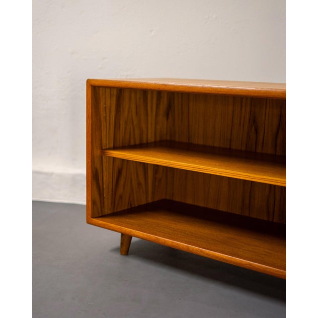Mid-Century Modern Bookcase in Teak, Denmark, 1960 For Sale - Image 4 of 8