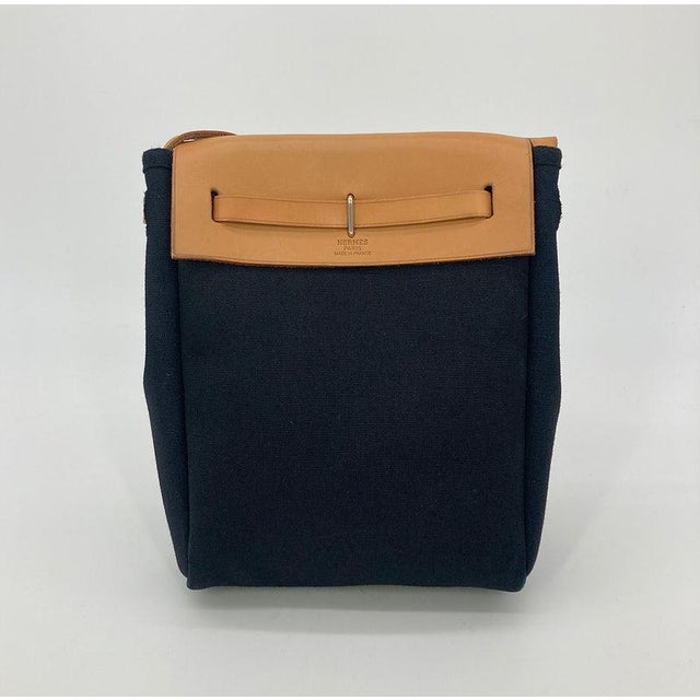 Late 20th Century Hermes Herbag Tpm Mini Black and Beige Sangles Canvas For Sale In Philadelphia - Image 6 of 10
