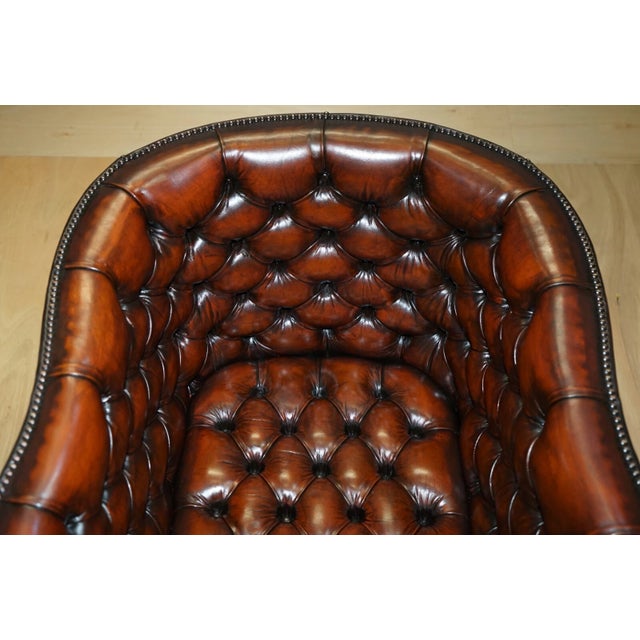 Brown Late 20th Century Fully Restored Hand-Dyed Cigar Brown Leather Chesterfield Tufted Porters Armchair For Sale - Image 8 of 13