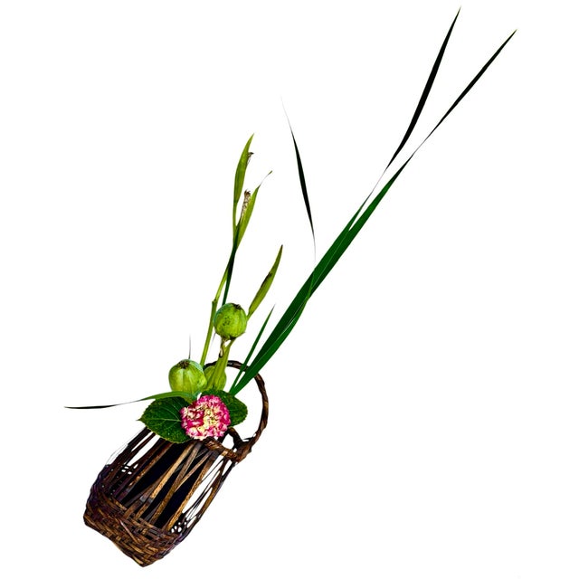 1920s Japanese Bamboo Basket Ikebana Tea Ceremony Flower Antique Vase Vintage Signed For Sale - Image 9 of 18