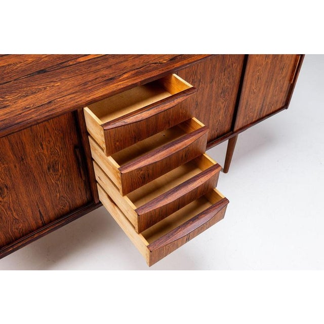 Scandinavian Symmetric Sideboard in Rosewood, Denmark, 1960 For Sale - Image 13 of 18