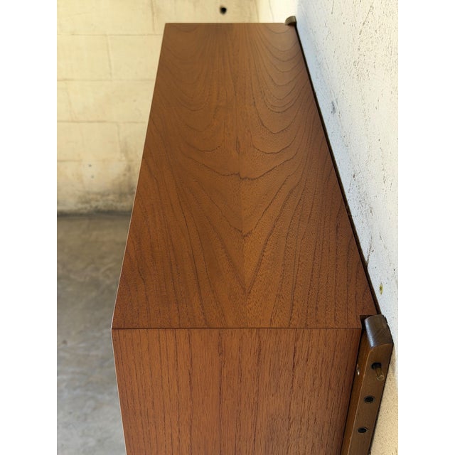 Vintage Danish Teak Wall-Mounted Display Cabinet With Sliding Glass Doors by Cado – Mid-Century Modern For Sale In Los Angeles - Image 6 of 9