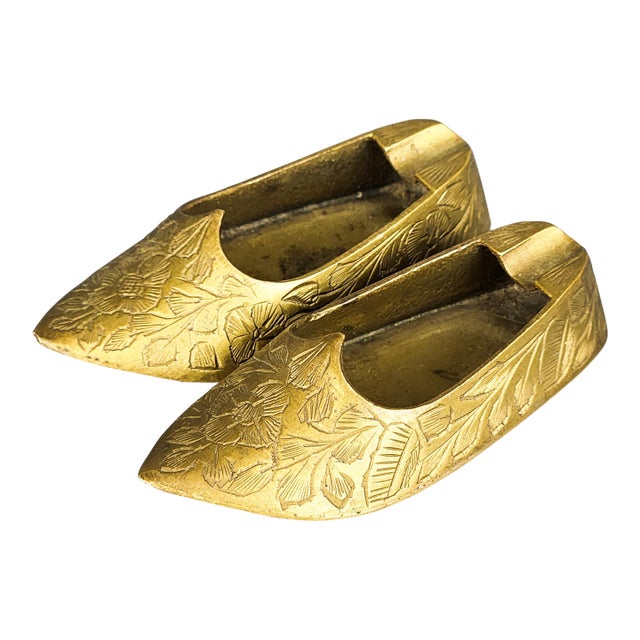 Pair of Vintage Brass Aladdin Middle East Design Shoe Ashtray Set of 2 For Sale