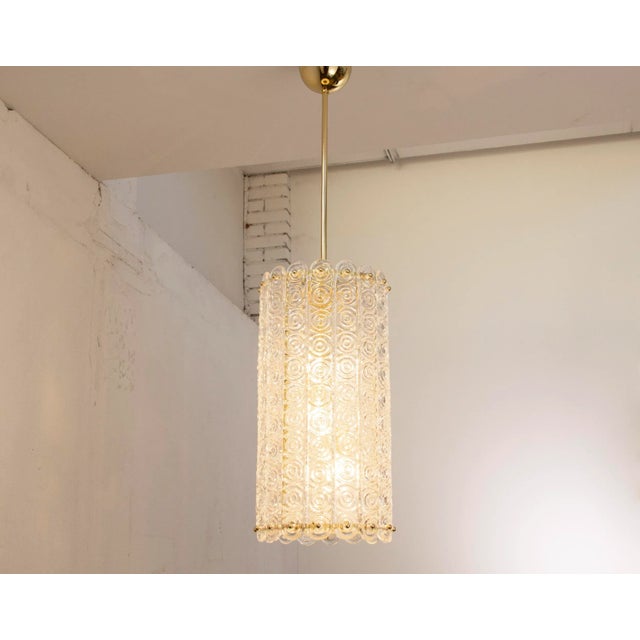 A great classic of italian vintage design and at the same time a magnificent contemporary glass chandelier in murano mid-...