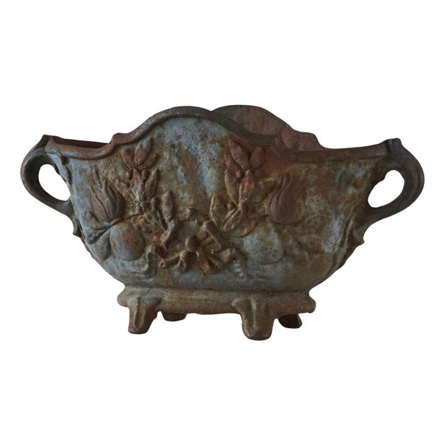 Late 19th Century Planter in Patinated and Rusted Cast Iron, 1890s For Sale
