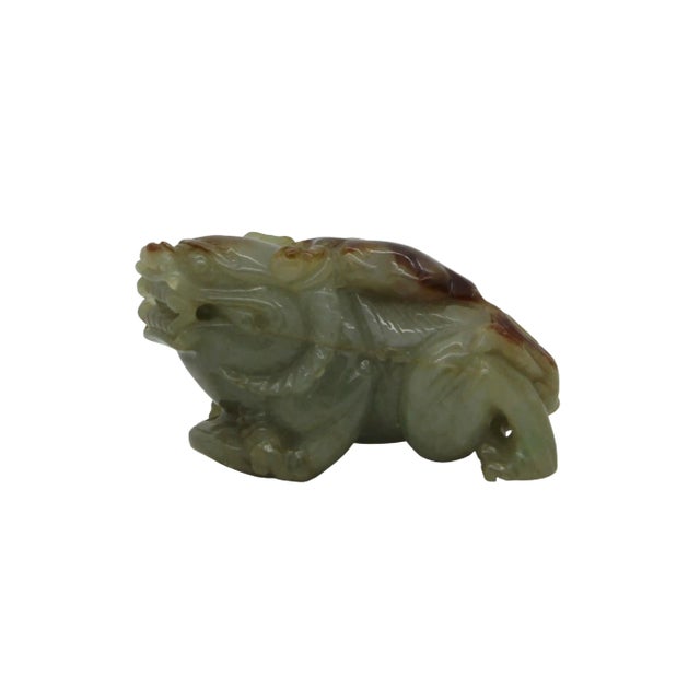Detail Hand Carved Natural Jade Chinese Lucky Feng Foo Dog With Horn Statue For Sale