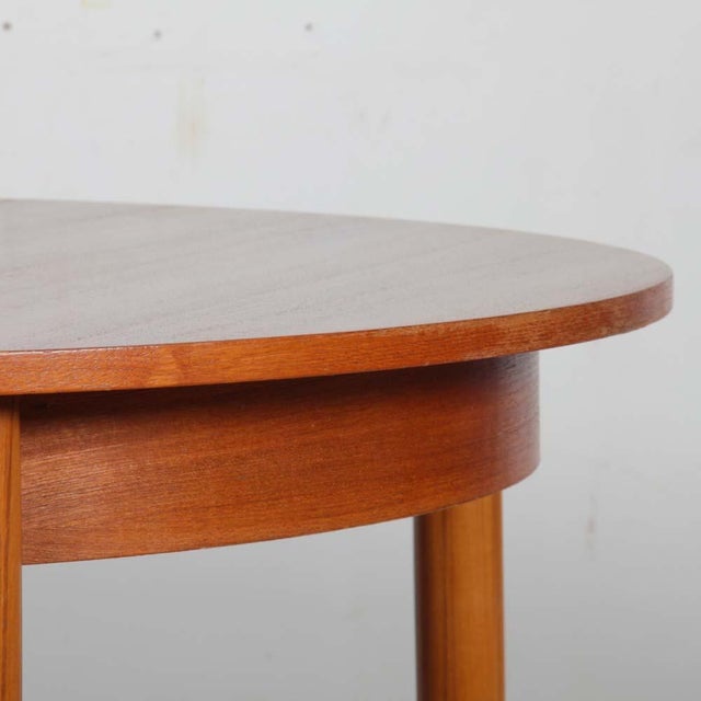 Round Extendable Wooden Dining Table, 1960s For Sale - Image 4 of 8