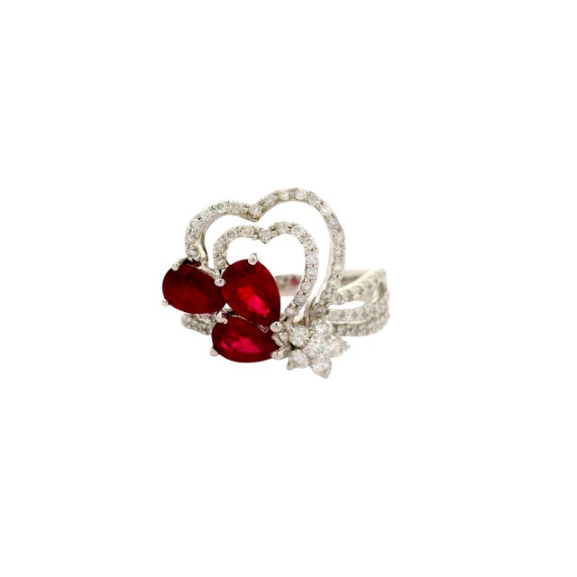 Red Ruby Diamond 18k White Gold Hearts and Flower Motif Ring, Size 7.25 For Sale - Image 8 of 9