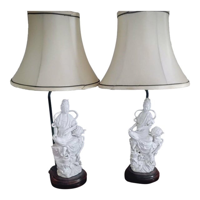 1940s Mid-Century Modern Blanc De Chine Guanyin Porcelain Table Lamps - A Pair With Original Lamp Shades For Sale