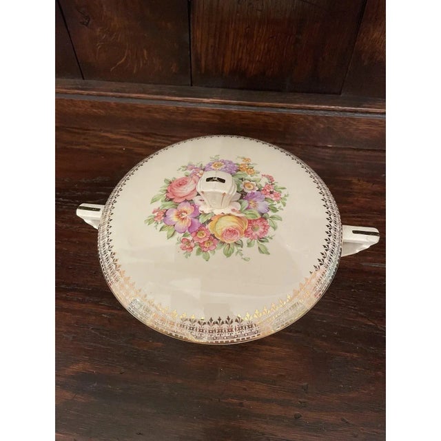 Mid 20th Century 22 Karat Covered Serving Bowl For Sale - Image 4 of 10