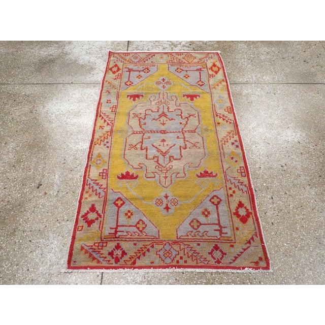 Galerie Shabab Collection Mid-20th Century Turkish Oushak Throw Rug For Sale - Image 4 of 10