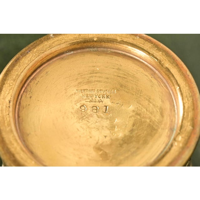 Tiffany Studios New York Grapevine Pattern Bronze Doré and Favrile Slag Glass Pen Brush For Sale In South Bend - Image 6 of 8