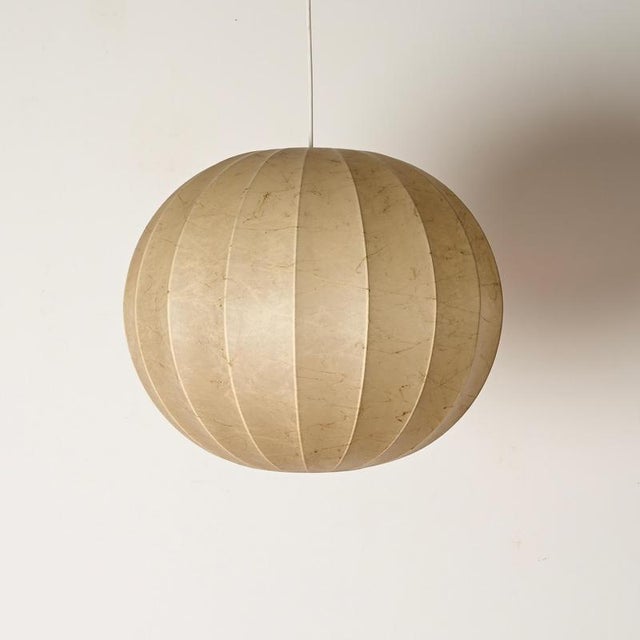1960s Large Beige Round Cocoon Pendant Light by Achille Castiglioni for Flos, 1960s For Sale - Image 5 of 14