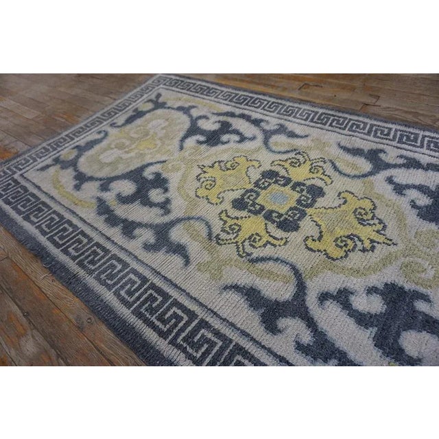 1920s White Medallion Antique Japanese Cotton Nabeshima Dantsu Carpet 3' X 5'10" Knotted Wool Rug For Sale - Image 4 of 13