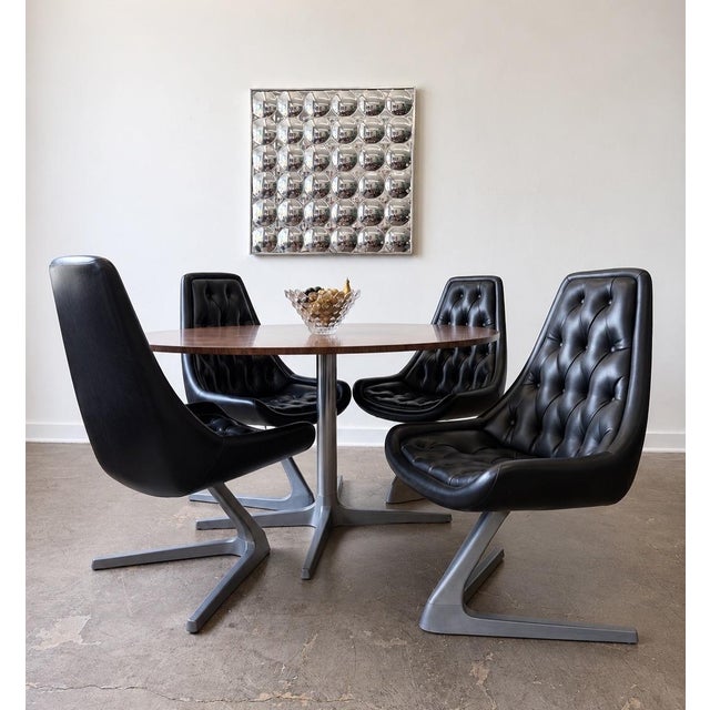 Chromcraft 1960's Chromcraft "Sculpta" Star Trek Dining Set For Sale - Image 4 of 12