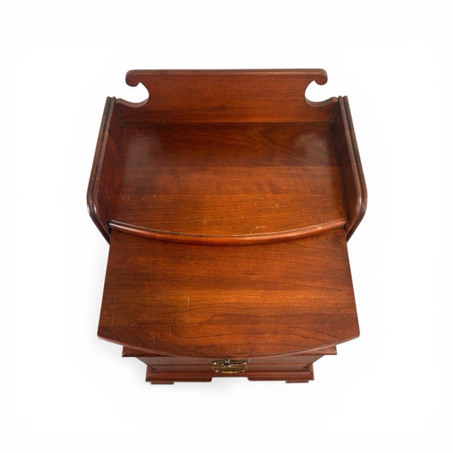 English Authentic Mid 20th Century Pennsylvania House Solid Cherry Bachelor’s Chest Nightstand For Sale - Image 3 of 9