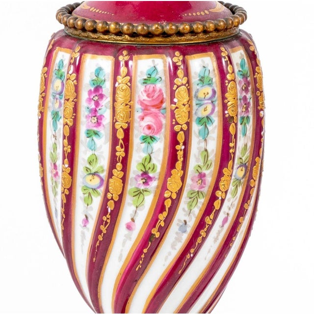 Rococo Sevres Rose Du Barry Vases, Pair For Sale - Image 3 of 4