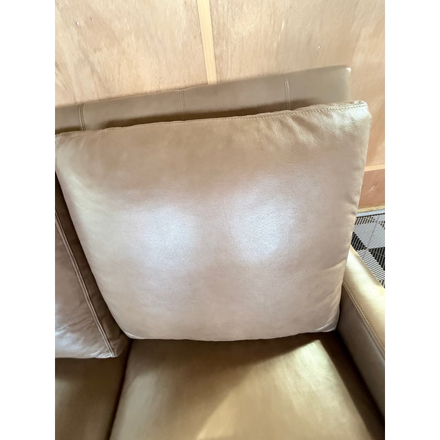 Lee Industries Leather Loveseat For Sale - Image 6 of 10