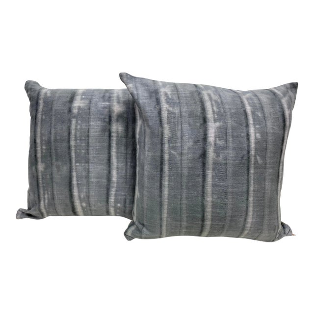 Pair of 20" Square Pillows With a Modern Gray & White Tie-Dye-Like Striped Pattern - Made in Uk. For Sale