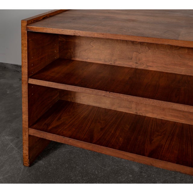 Art Deco Desk in Walnut by Bruno Paul for Veb Deutsche Werkstätten Hellerau, 1930s For Sale - Image 16 of 18