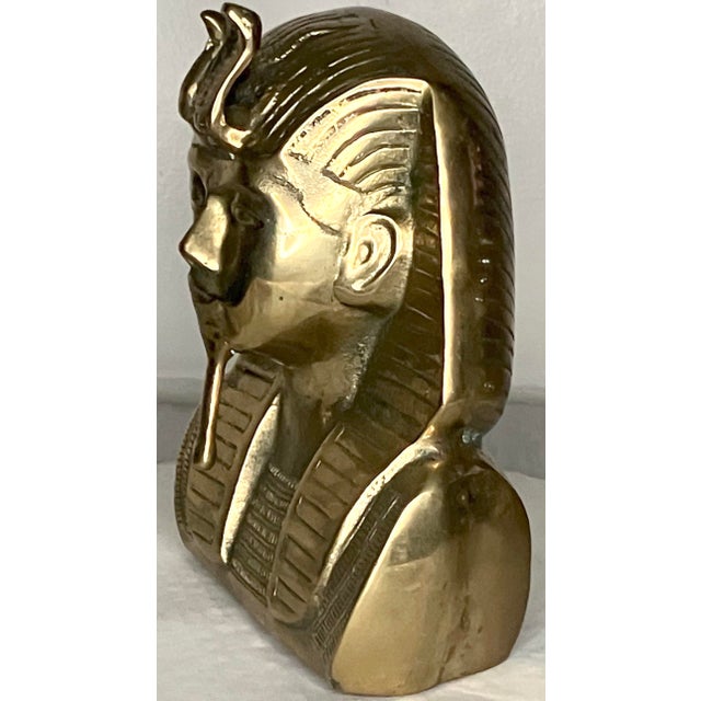 Treasures of Tutankhamun 1979 Traveling Museum Exhibition Bust –6.7 Lbs. For Sale - Image 4 of 14