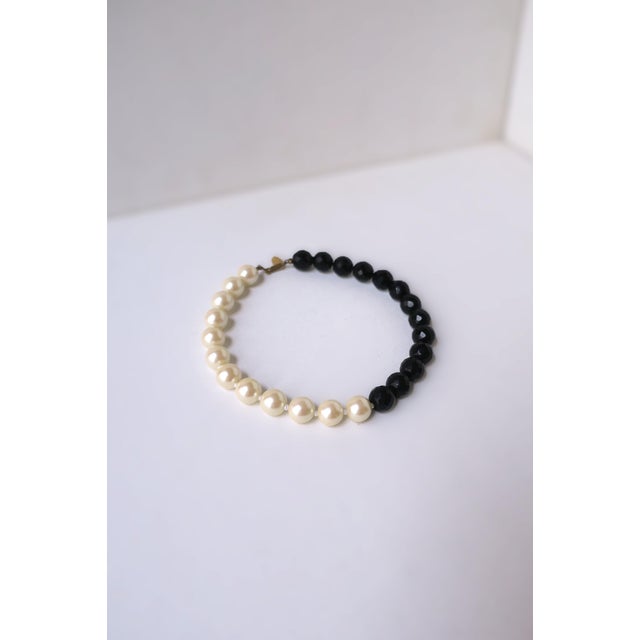 Black and White Faux-Pearl Bead Collar Necklace by Miriam Haskell, Circa 1970s For Sale - Image 10 of 16