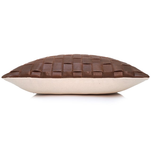 2020s Luxury Handwoven Brown Genuine Leather Basket Weave Pillow 18x18 | Handmade Woven Leather Cushion For Sale - Image 5 of 7