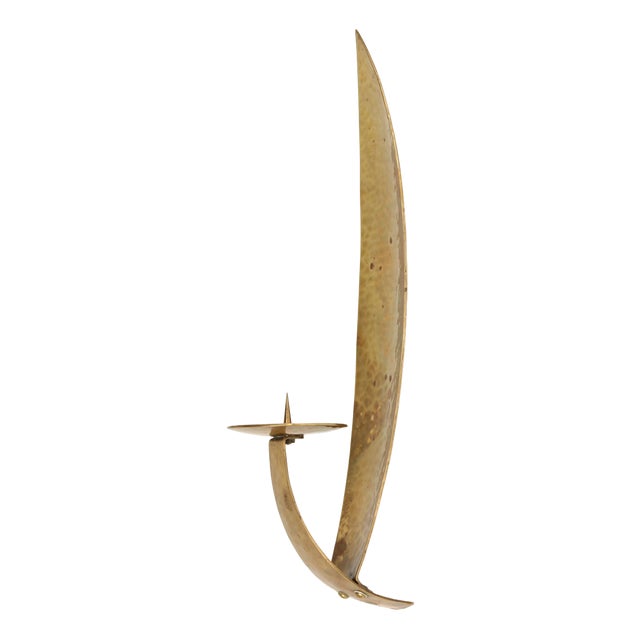 Bauhaus Wall Candleholder in Hammered Brass by Alfred Schäfter, Germany, 1930 For Sale