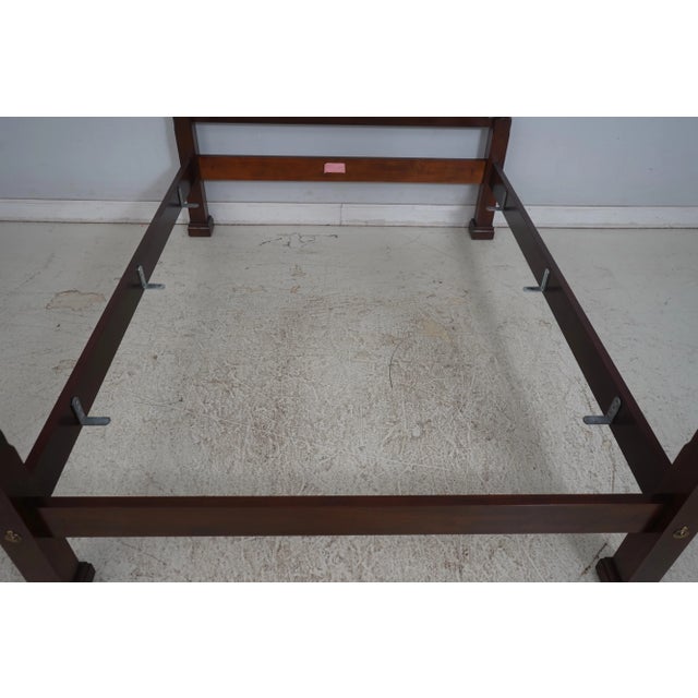 2000 - 2009 Henkel Harris Mahogany Queen Size Model 151 Poster Bed For Sale - Image 5 of 18