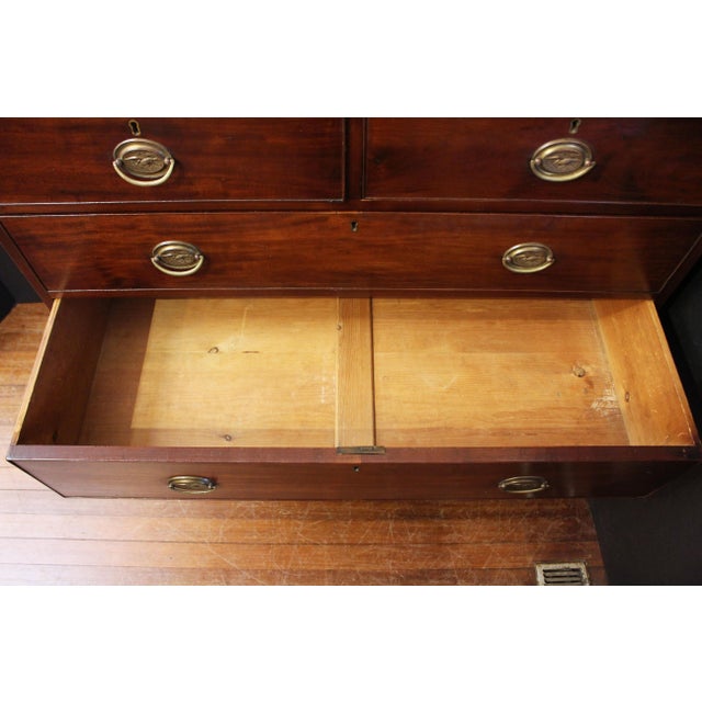 Late 18th Century English George III Chest of Drawers For Sale - Image 9 of 14