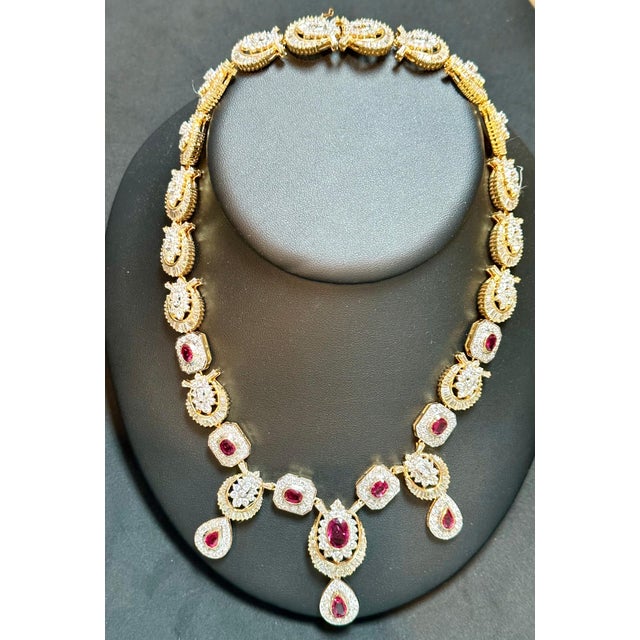 Gemstone GIA Natural 8Ct Ruby & 38 Ct Diamond Necklace 18 Kt Yellow Gold 111 Grams , 18 " For Sale - Image 7 of 18