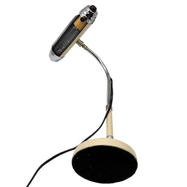 1950s 1950s Streamline Modern Chrome & Enameled Bankers Desk Lamp by Radionic For Sale - Image 5 of 7