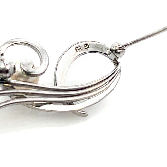 Late 20th Century Late 20th Century Mikimoto Estate Akoya Pearl Brooch Pin Sterling Silver 6.37 MM For Sale - Image 5 of 9