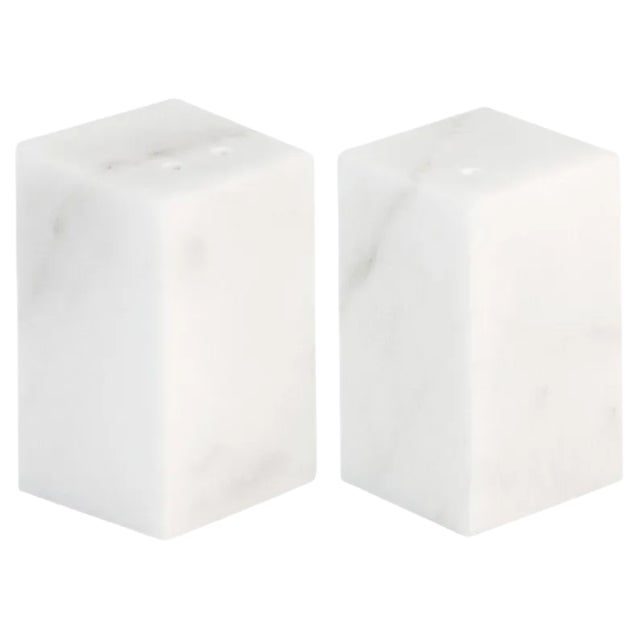 Squared Salt and Pepper Set In White Carrara Marble from FiammettaV Home Collection, Set of 2 For Sale