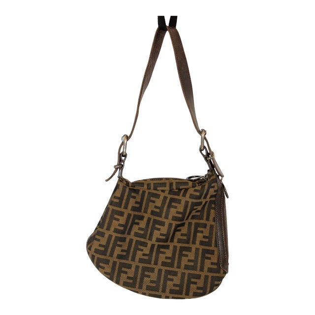 Fendi Oyster FF Print Shoulder Hobo Bag For Sale